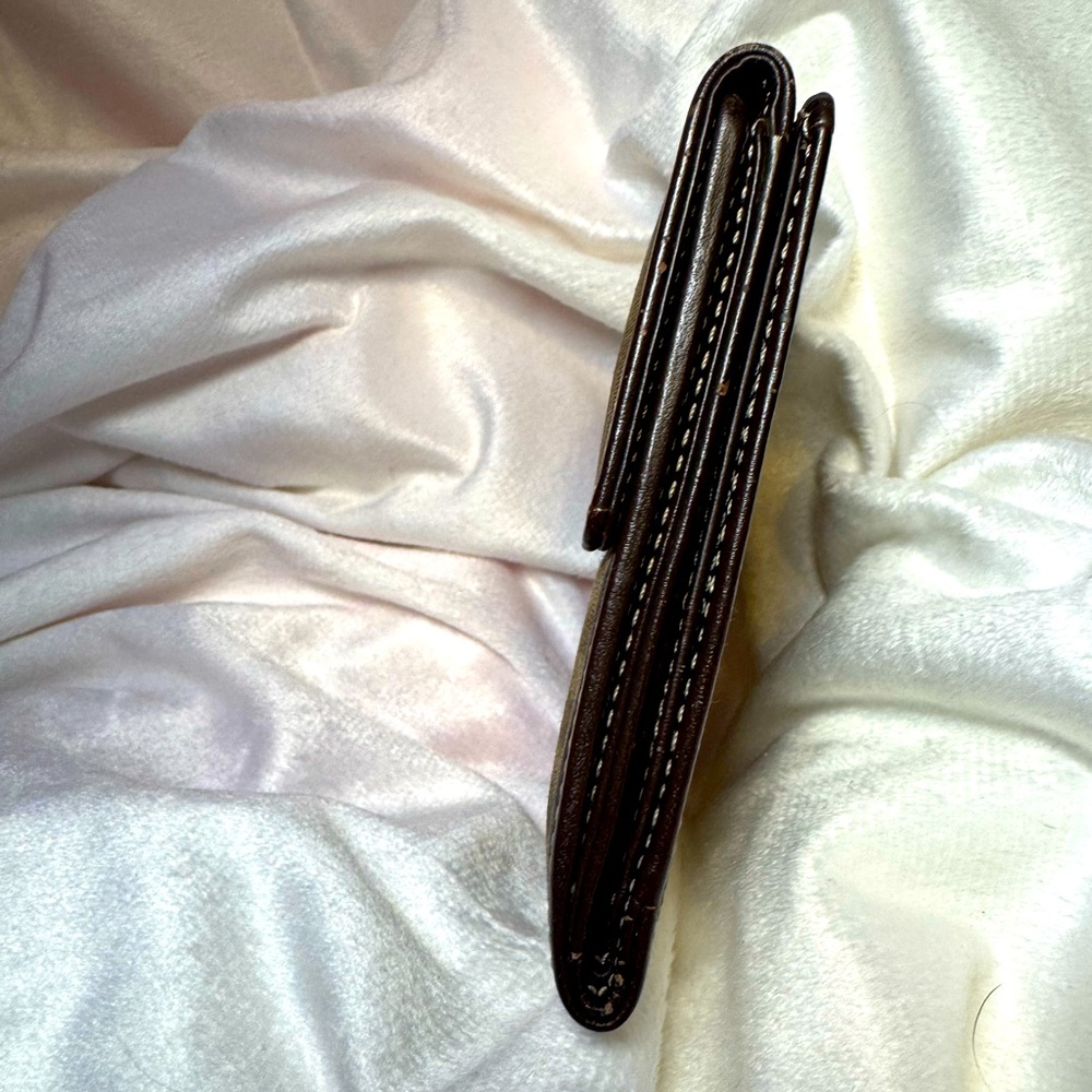 Givenchy VNTG Monogram Wallet CD 1013 - Picture 11 of 12